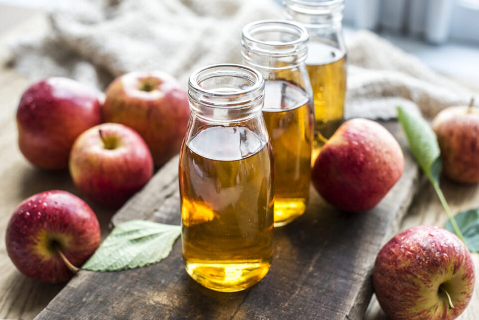 HOW TO USE APPLE CIDER VINEGAR FOR WEIGHT LOSS